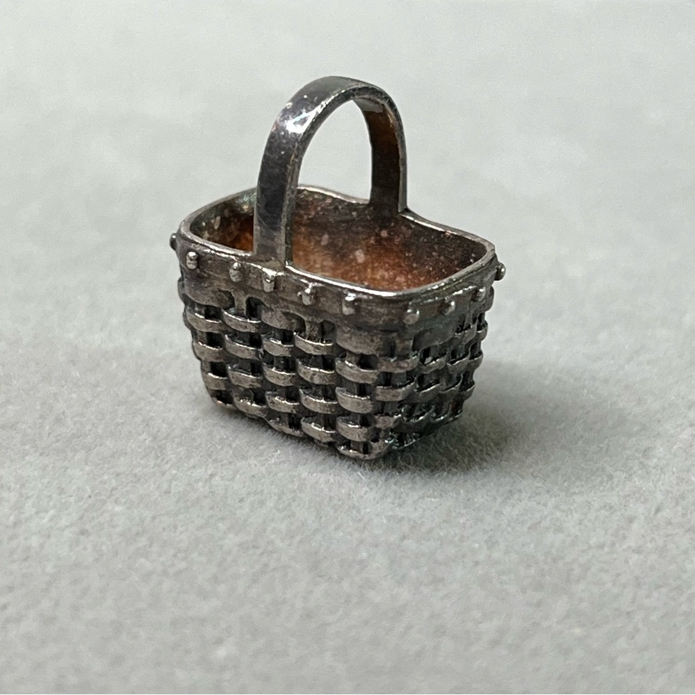 Sterling Silver 3D Woven Basket Charm/Pendant 7.6g 19.5mm x 20.2mm